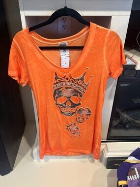 Vocal Orange V-Neck Tee with Rhinestone Skull Crown